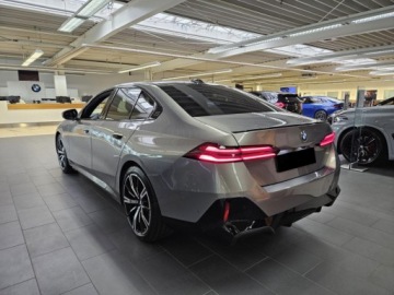 BMW Seria 5 G90-91 Touring 2.0 520d 197KM 2026 BMW Seria 5 520d xDrive Sport Sedan 2.0 (197KM) 2026, zdjęcie 4