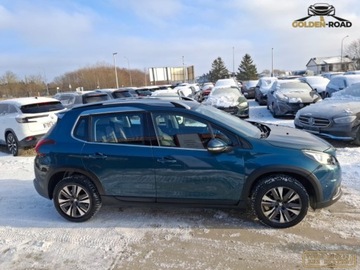 Peugeot 2008 I SUV Facelifting 1.2 PureTech 110KM 2016 Peugeot 2008 1,2 benz . 110 KM panorama navi automat podgrz.fot. alu oplac, zdjęcie 4