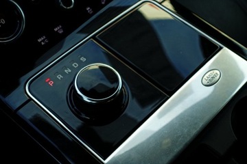 Land Rover Range Rover Velar SUV 2.0 Si4 250KM 2019 Land Rover Range Rover Velar R-Dynamic, Virtual, Klimatyzacja 2stref, kame, zdjęcie 25