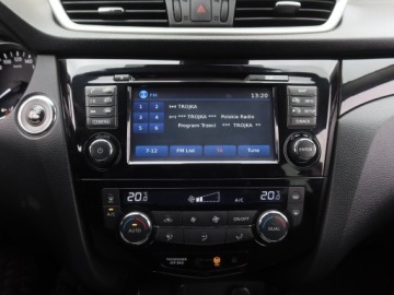 Nissan Qashqai II Crossover 1.2 DIG-T 115KM 2016 Nissan Qashqai 1.2 DIG-T, Salon Polska, zdjęcie 11