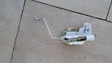 MITSUBISHI COLT IV PRAVÝ ZÁMEK DVEŘE 92-96