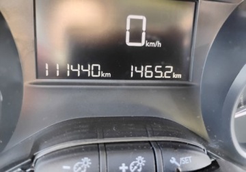 Peugeot 208 I 2016 Peugeot 208 2016r, 1.2Benzyna. Delikatnie uszkodzony prawy przod. Jezdzi., zdjęcie 11