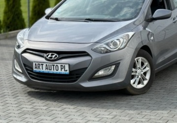 Hyundai i30 II Hatchback 5d 1.6 CRDi 110KM 2015 Hyundai i30 1.6 CRDI 110 KM LIFT Klimatyzacja 1.6 Diesel 110KM, zdjęcie 2