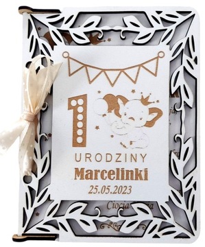 Drewniana duża kartka URODZINY DZIECKA grawer R1