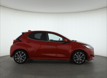 Toyota Yaris IV Hatchback 1.5 Dynamic Force 125KM 2023 Toyota Yaris 1.5 VVT-i, Salon Polska, Serwis ASO, zdjęcie 5