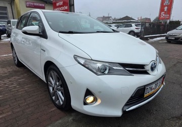 Toyota Auris II 2013 Toyota Auris Niski przbiegladna i zadbana prosto z Niemiec 1.8 Hybryda, zdjęcie 2