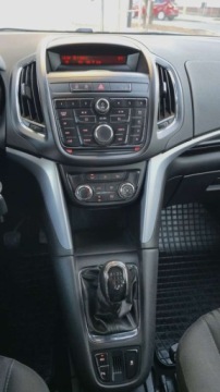 Opel Zafira C Tourer 2.0 CDTI ECOTEC 130KM 2012 Opel Zafira 2,0 diesel 131 KM klima zarejestrowany 7 osobowy 2.0 Diesel, zdjęcie 7