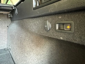 Volkswagen Passat B8 Variant 2.0 TDI BlueMotion SCR 150KM 2018 Volkswagen Passat R Line B8 grzane fotele i kierownica kamera hak, zdjęcie 19