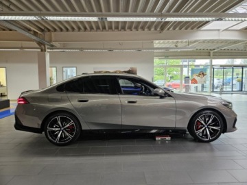 BMW Seria 5 G90-91 Touring 2.0 520d 197KM 2026 BMW Seria 5 520d xDrive Sport Sedan 2.0 (197KM) 2026, zdjęcie 1