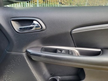 Dodge Journey 3.6 V6 287KM 2015 DODGE JOURNEY Crossroad V6 3.6 benzyna 287KM Dokumentacja 7 osobowyVAT23%, zdjęcie 34