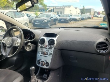 Opel Corsa D Hatchback 5d Facelifting 1.2 Twinport ECOTEC 70KM 2012 Opel Corsa 1.2i wersja 150 Jahre Bezwypadkowa 1.2 Benzyna 70KM, zdjęcie 7