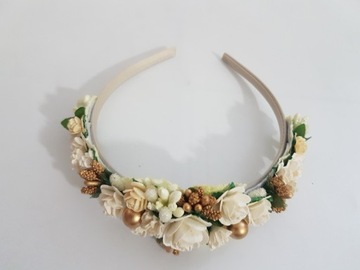 OPASKA KWIATY ECRU+ZŁOTO KOMUNIA RÓŻYCZKI