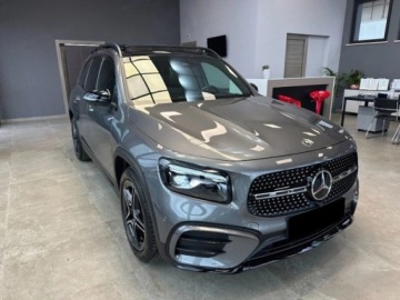 Mercedes GLB SUV 1.3 200 163KM 2025 MERCEDES-BENZ GLB 200 AMG Line Suv 1.3 (163KM) 2025, zdjęcie 2