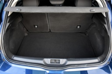 Renault Megane IV Hatchback 5d 1.3 TCe 115 FAP 115KM 2018 Renault Megane IV LIMITED 1.3 16V TURBO 116KM Wyposażony HatchBack, 2018r., zdjęcie 24