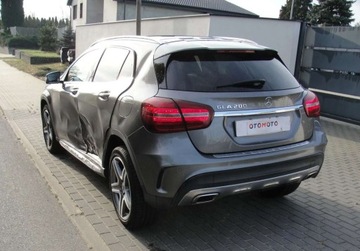 Mercedes GLA I Off-Roader Facelifting 1.6 200 156KM 2018 Mercedes-Benz GLA AMG Line 1,6 Automat 103 tys.km. Panorama 1.6 Benzyna, zdjęcie 1