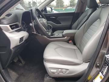 Toyota Highlander III 2023 Toyota Highlander L 2023 2.4l 2.4 Benzyna 265KM, zdjęcie 7