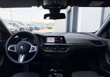 BMW Seria 1 F70 2024 BMW Seria 1 118i 140KM M Pakiet HiFi Bezwypadkowy VAT23 1.5 Benzyna 136KM, zdjęcie 12