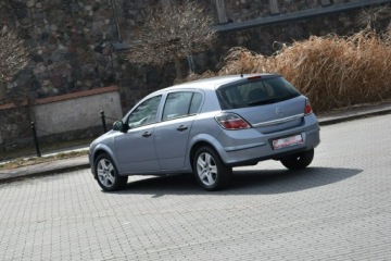 Opel Astra H Hatchback 5d 1.4 TWINPORT ecoFLEX 90KM 2010 Opel Astra 1.4 90KM 2010r. Polski SALON 5drzwi, zdjęcie 4