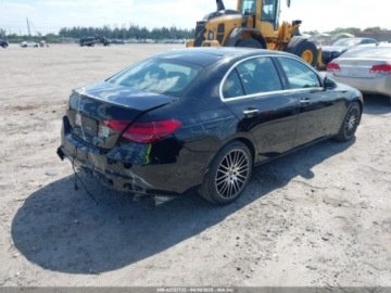 Mercedes Klasa C W206 2024 Mercedes-Benz Klasa C 300, 2024r., 2.0L 2.0 Benzyna 255KM, zdjęcie 3
