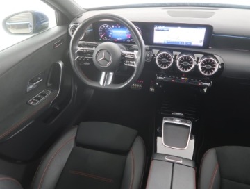 Mercedes Klasa A W177/V177 Hatchback Facelifting 1.3 200 163KM 2024 Mercedes A A 200, Salon Polska, 1. Właściciel, zdjęcie 6