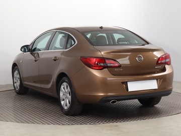 Opel Astra J Sedan 1.4 Turbo ECOTEC 140KM 2016 Opel Astra 1.4 T, Salon Polska, 1. Właściciel, zdjęcie 3