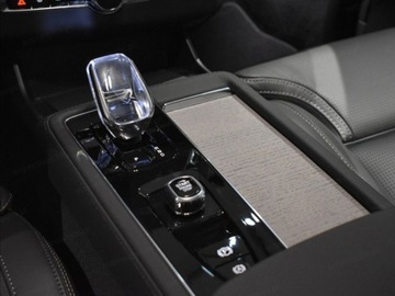 Volvo XC90 II 2025 VOLVO XC90 B5 B AWD Plus Bright 7os Suv 2.0 (264KM) 2025, zdjęcie 8