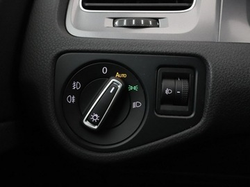 Volkswagen Golf VII Variant 1.4 TSI BlueMotion Technology 125KM 2016 Volkswagen Golf Comfortline PDC grzane fotele, zdjęcie 30