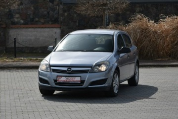 Opel Astra H Hatchback 5d 1.4 TWINPORT ecoFLEX 90KM 2010 Opel Astra 1.4 90KM 2010r. Polski SALON 5drzwi, zdjęcie 1