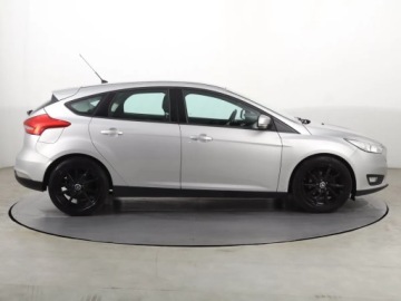 Ford Focus III Hatchback 5d facelifting 1.5 TDCi 120KM 2015 Ford Focus 1.5 TDCi, Salon Polska, Serwis ASO, zdjęcie 5