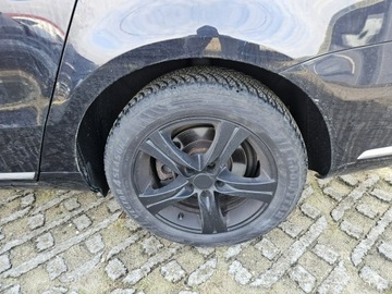 Volkswagen Passat B7 Variant 1.6 TDI CR DPF BlueMotion 105KM 2011 Volkswagen Passat 1,6 diesel 105KM nawigacja, zdjęcie 15