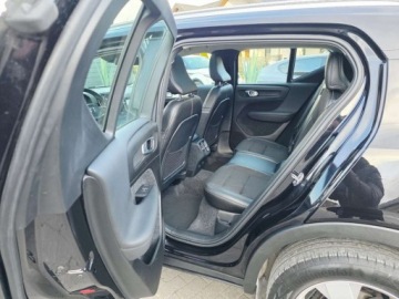 Volvo XC40 Crossover 1.5 T3 156KM 2018 Volvo XC 40 ___T3 Benzyna 156KM FULL LED Virtual Skora Panorama HarmanKard, zdjęcie 12