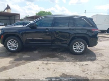 Jeep 2023 Jeep Grand Cherokee 2023r, L Laredo, 3.6L, 4x4 3.6 Benzyna 293KM, zdjęcie 6