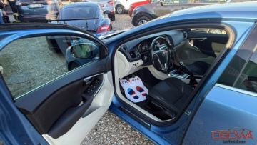 Volvo V40 II Cross Country D3 150KM 2015 Volvo V40 2.0d3 204KM bi xenon asyst.park Navi kamera panorama zamiana 1, zdjęcie 13