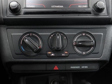 Seat Ibiza IV Hatchback 5d Facelifting 1.4 TDI 75KM 2017 Seat Ibiza 1.4 TDI, Klima, Tempomat, Parktronic, zdjęcie 16