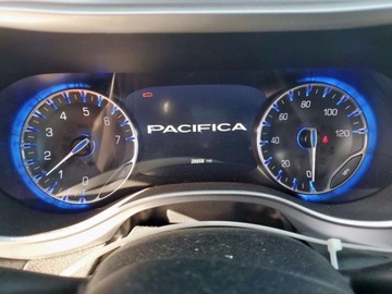 Chrysler Pacifica II 2021 Chrysler Pacifica Touring 2021 3.6l 3.6 Benzyna 287KM, zdjęcie 9