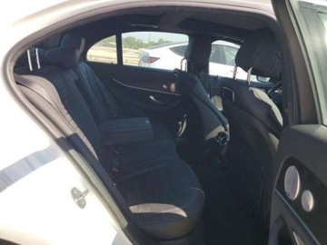 Mercedes Klasa E W213 2018 Mercedes-Benz Klasa E Mercedes-Benz E-Class E 400 3.0 Benzyna 329KM, zdjęcie 8