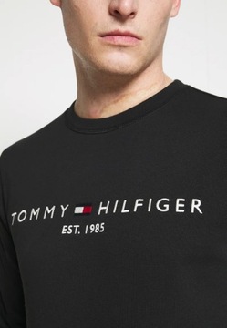 Tommy Hilfiger Czarna Bluza Z Haftowanym Logo - MW0MW11596 - S