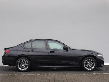 BMW Seria 3 G20-G21 Limuzyna 2.0 320i 184KM 2023 BMW 320 xDrive, 184KM, Lifting, Fotele sportowe, G, zdjęcie 4