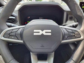 Dacia Bigster 1.2 TCe 140KM 2025 Od ręki - Journey LPG 1.2 mHEV 140KM / Pakiet Parking, Zimowy Plus, zdjęcie 5