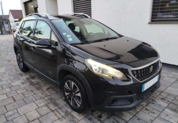 Peugeot 2008 I SUV Facelifting 1.6 BlueHDi 99KM 2018 Peugeot 2008 Peugeot 2008 1.6 BlueHDi Style 1.6 Diesel 100KM, zdjęcie 2