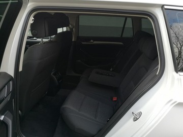 Volkswagen Passat B8 Variant 2.0 TDI 190KM 2015 Volkswagen Passat 2.0 TDI 190KM R-line # Automat, zdjęcie 20