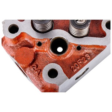 URSUS C-360 C4011 GŁOWICA SILNIKA Z ZAWORAMI KOMPLETNA GOTOWA DO MONTAŻU