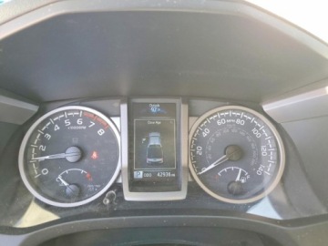 Toyota Tacoma II 2023 Toyota Tacoma SR5 2023 3.5 Benzyna 278KM, zdjęcie 9