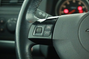 Opel Zafira B 1.8 ECOTEC 140KM 2012 Opel Zafira 1.8, 7 miejsc, Navi, Xenon, Klima, zdjęcie 10