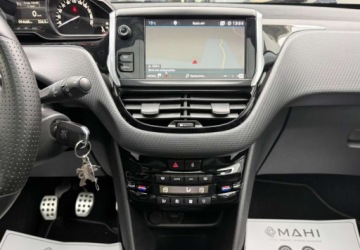 Peugeot 2008 I SUV Facelifting 1.2 PureTech 110KM 2017 Peugeot 2008 Crossway Panorama Kamera Navi Zamiana Raty Gwaranjcja 1.2, zdjęcie 19