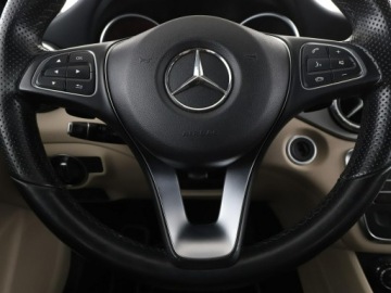 Mercedes CLA C117 Shooting Brake 1.6 180 122KM 2016 Mercedes CLA 180 automat skóra klima auto navi, zdjęcie 20