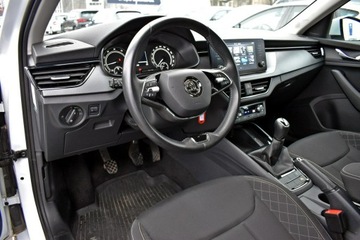 Skoda Kamiq Crossover 1.0 TSI 110KM 2023 Škoda Kamiq Skoda Kamiq Bezwypadkowy / Salon, zdjęcie 9