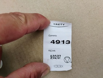VW TOURAN I PODHLAVNÍK ZADNÍ KŮŽE KOŽENÝ 1T0885901D ORIGINÁLNÍ