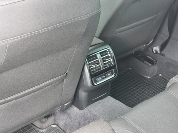 Volkswagen Passat B8 Variant 2.0 TDI BlueMotion SCR 150KM 2018 Volkswagen Passat 2.0 TDI DSG *bezwypadkowy* tylko, zdjęcie 16