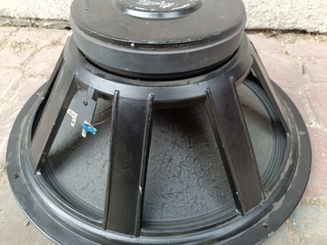 18-дюймовый динамик